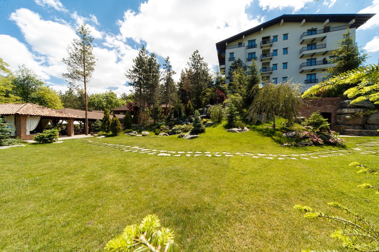 Hotel Helen Bacău Buitenkant foto